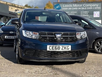 Used Dacia Sandero 2018 for sale - 76368105: Photo