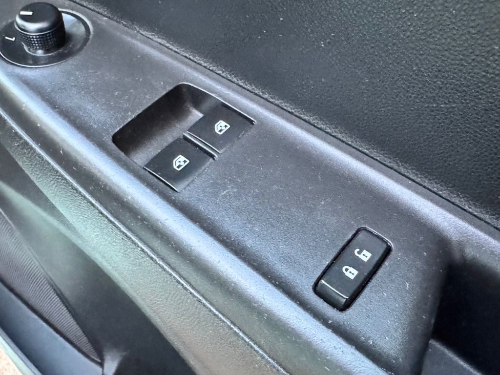 Used Vauxhall Viva 2016 for sale - 76910498: Photo 32