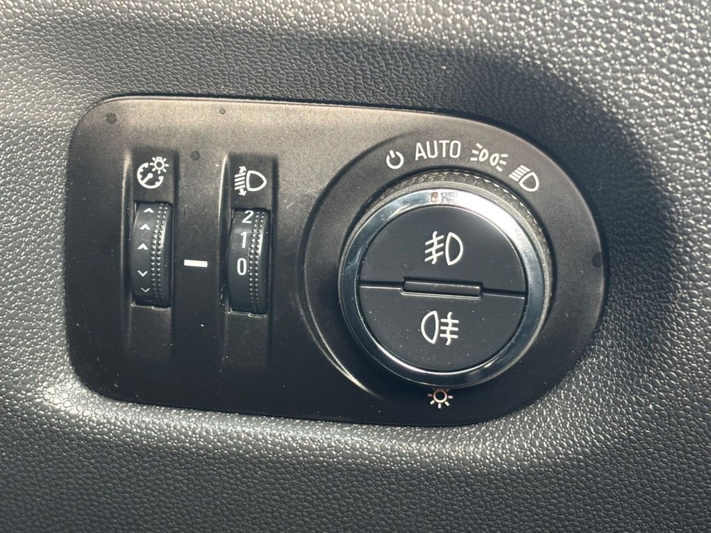 Used Vauxhall Corsa 2014 for sale - 76617963: Photo 45