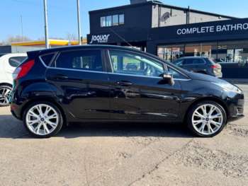 Used Ford Fiesta 2016 for sale - 74091012: Photo