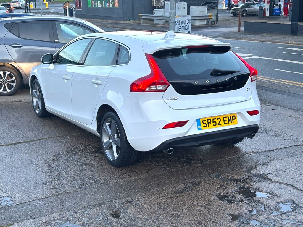 Used Volvo V40 2012 for sale - 76797544: Photo 10