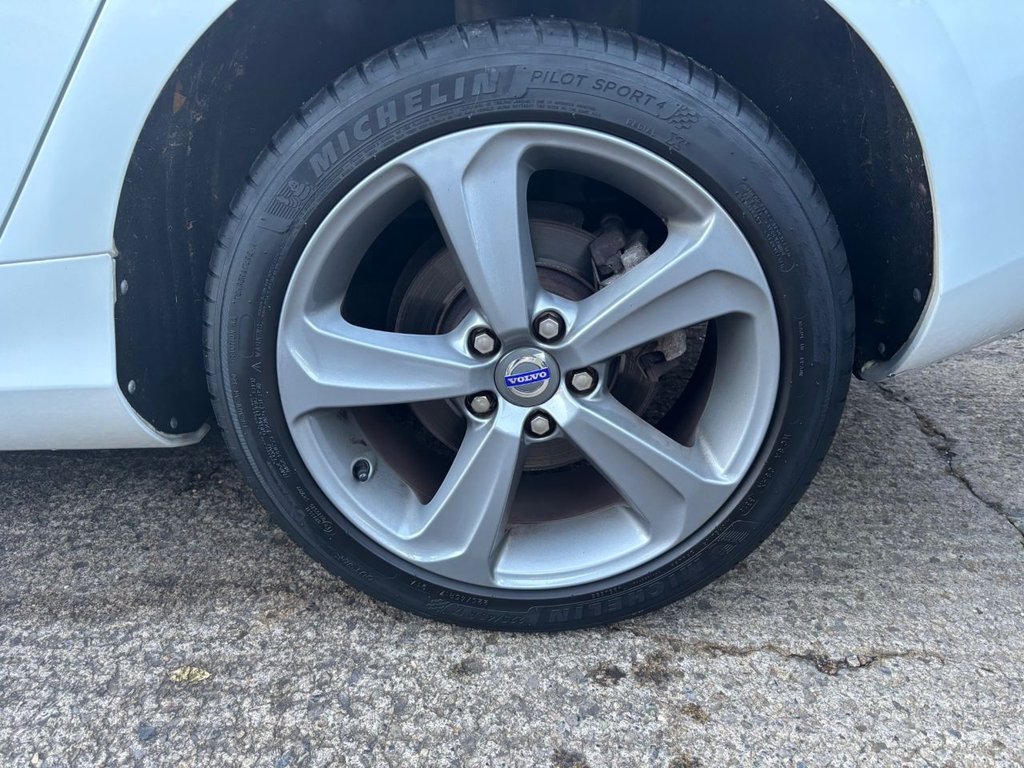 Used Volvo V40 2012 for sale - 76797544: Photo 19