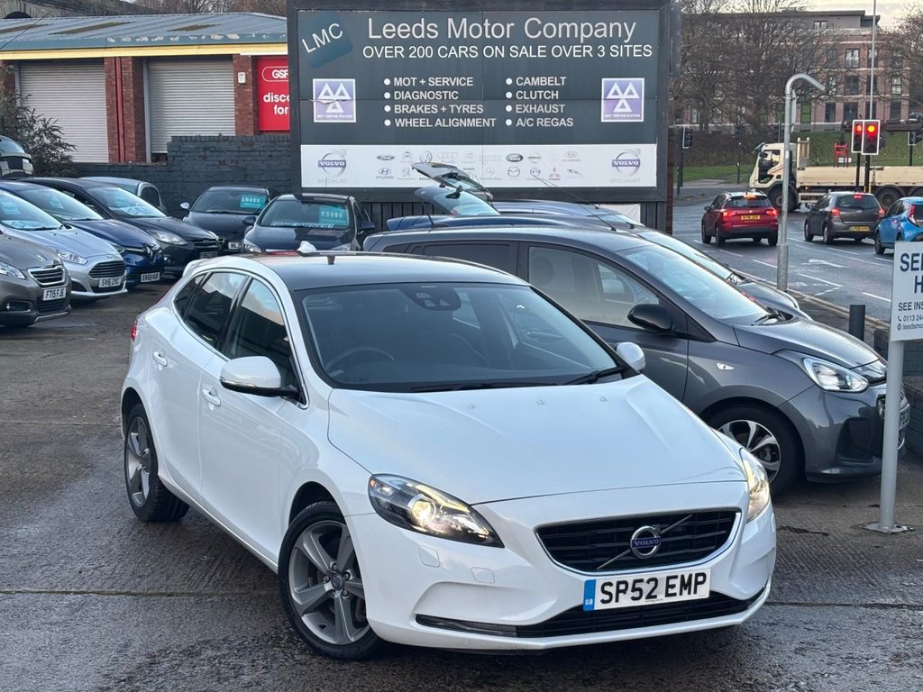Used Volvo V40 2012 for sale - 76797544: Photo 2