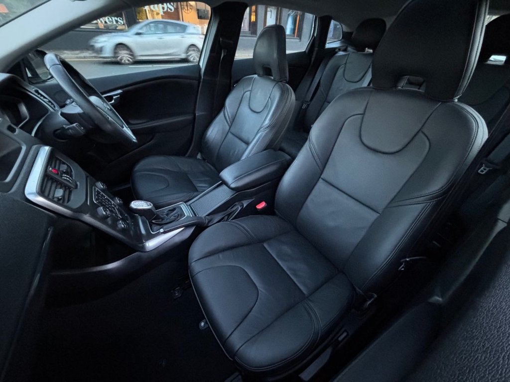 Used Volvo V40 2012 for sale - 76797544: Photo 25