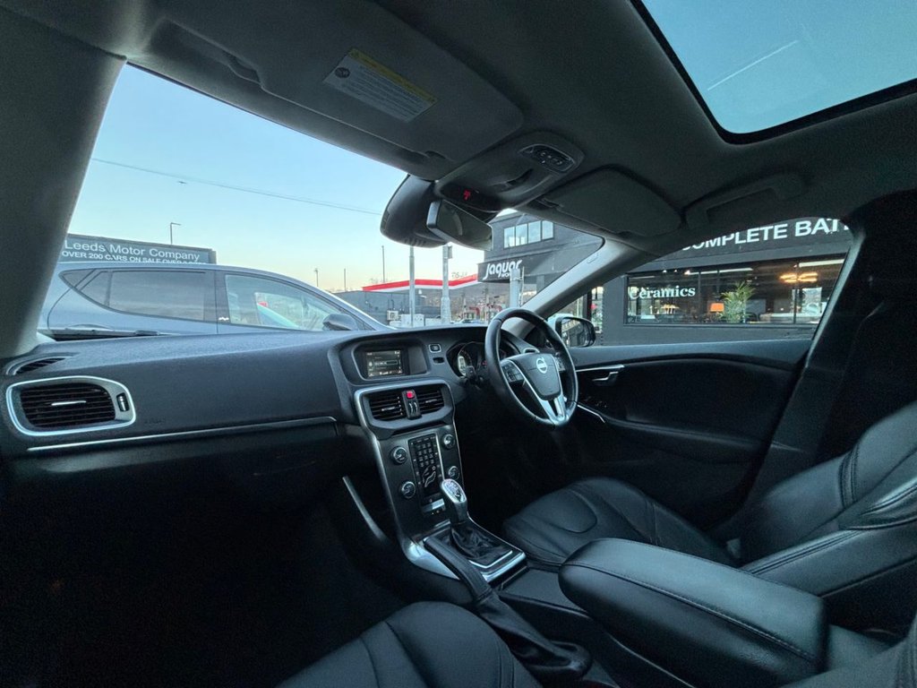 Used Volvo V40 2012 for sale - 76797544: Photo 34