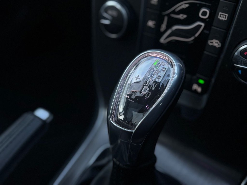 Used Volvo V40 2012 for sale - 76797544: Photo 44