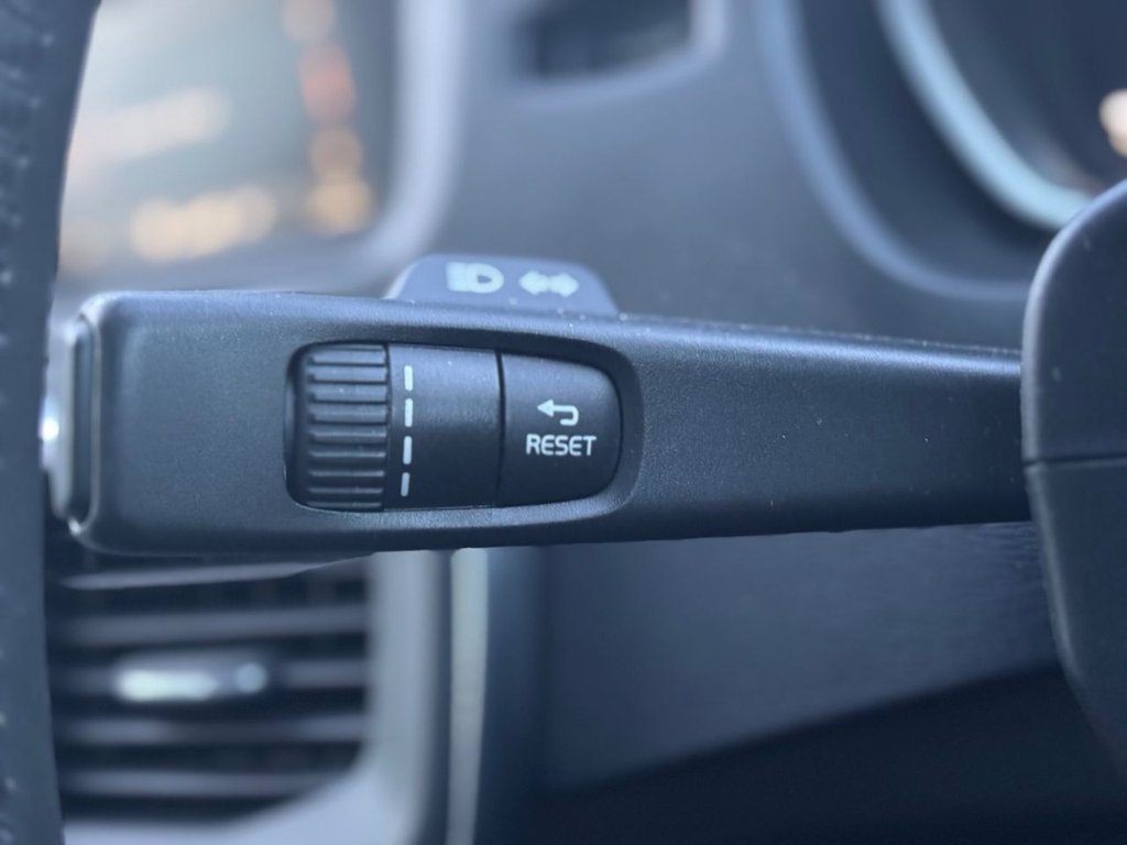 Used Volvo V40 2012 for sale - 76797544: Photo 46