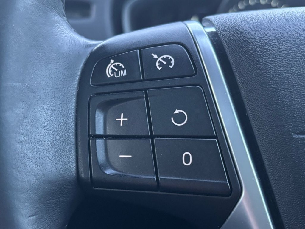 Used Volvo V40 2012 for sale - 76797544: Photo 47