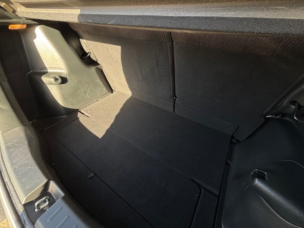 Used Honda Jazz 2015 for sale - 76395897: Photo 24