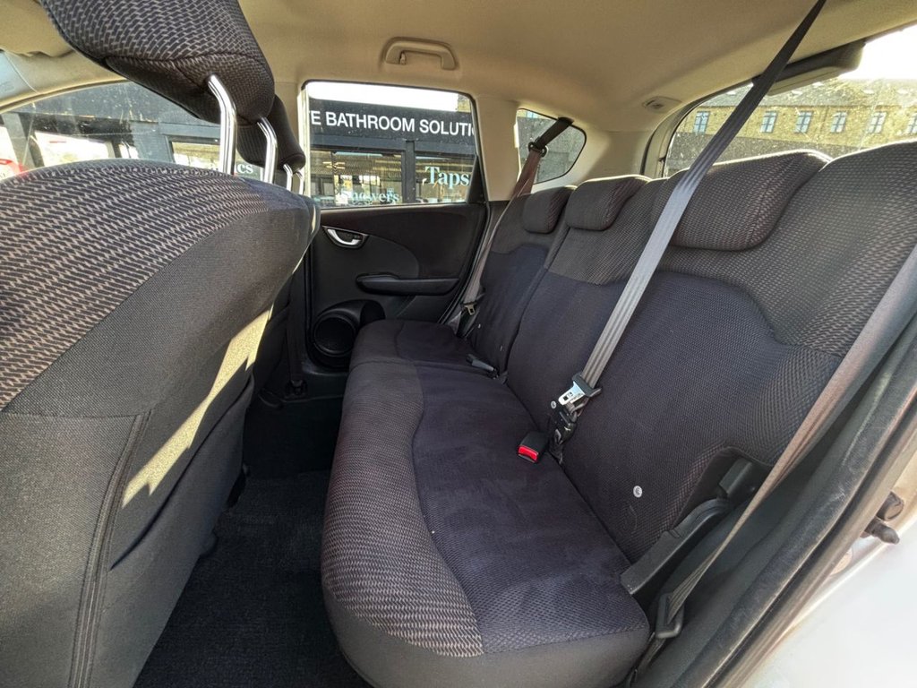 Used Honda Jazz 2015 for sale - 76395897: Photo 30