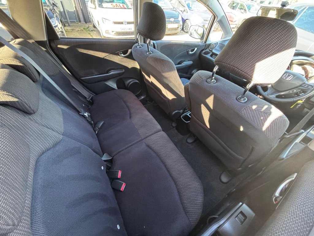 Used Honda Jazz 2015 for sale - 76395897: Photo 32
