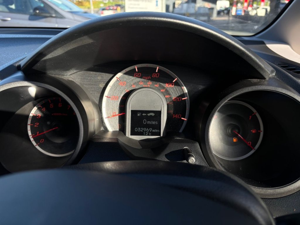 Used Honda Jazz 2015 for sale - 76395897: Photo 38