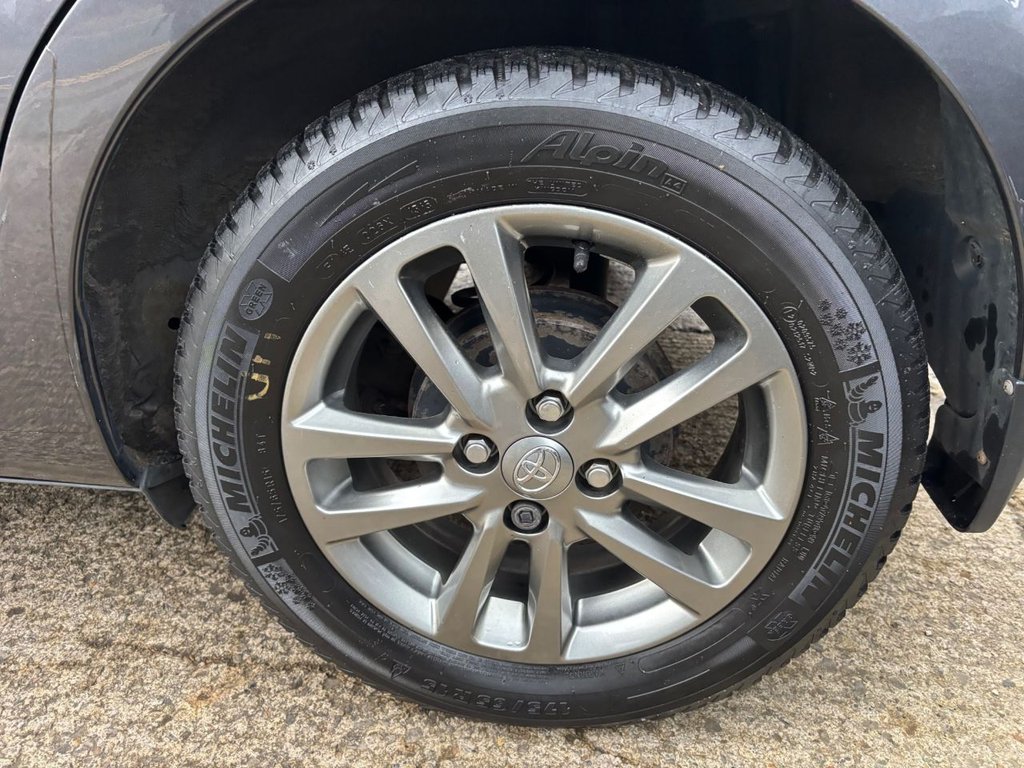 Used Toyota Yaris 2014 for sale - 76509399: Photo 19