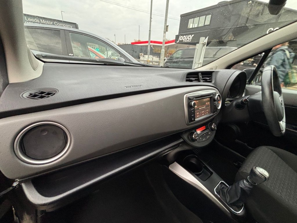 Used Toyota Yaris 2014 for sale - 76509399: Photo 25