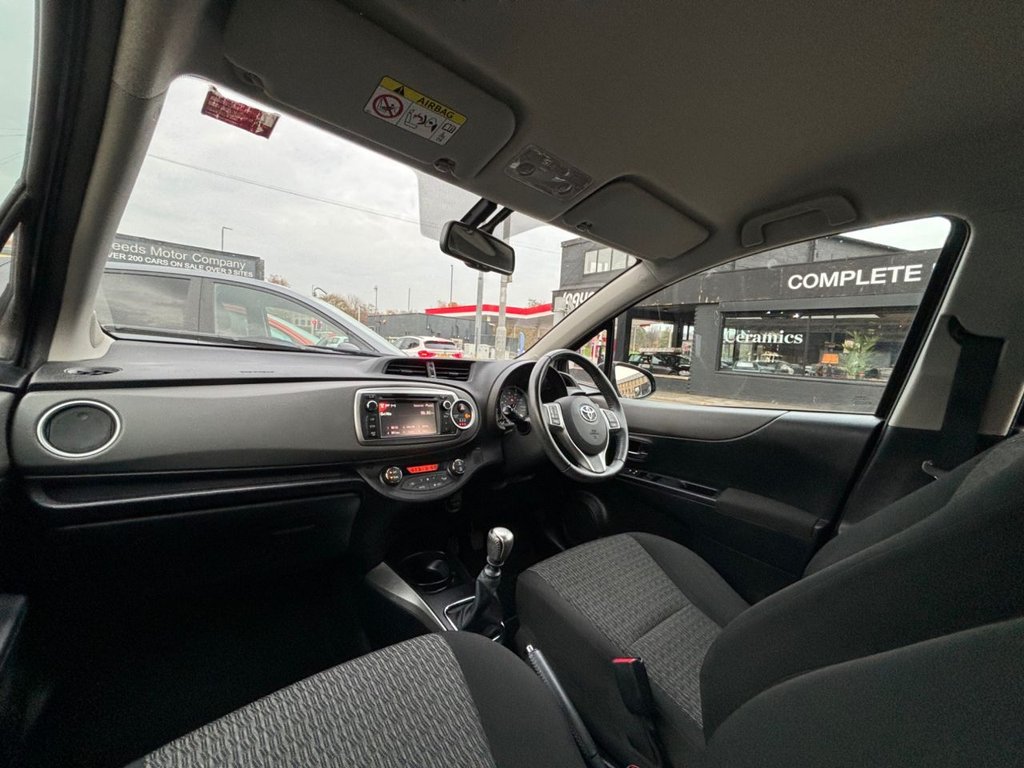 Used Toyota Yaris 2014 for sale - 76509399: Photo 30