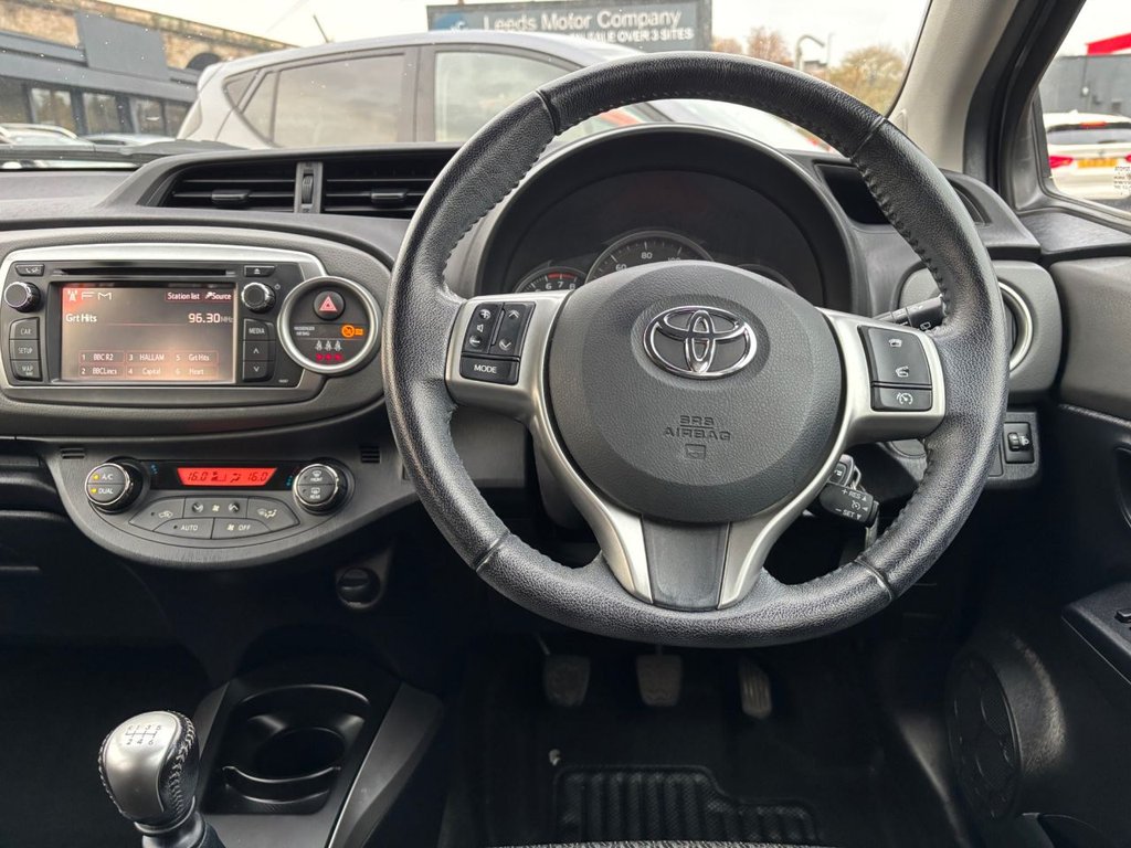 Used Toyota Yaris 2014 for sale - 76509399: Photo 33