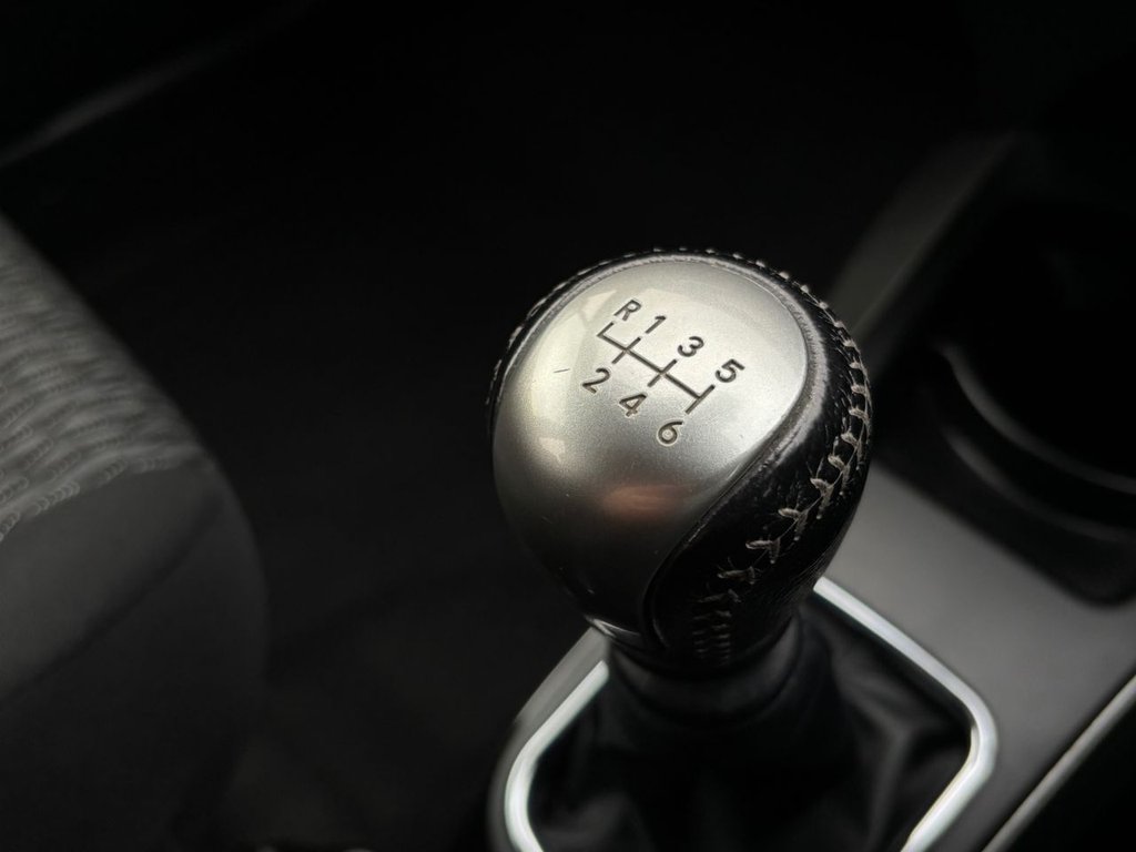 Used Toyota Yaris 2014 for sale - 76509399: Photo 39