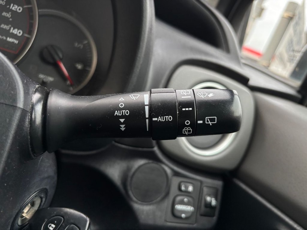 Used Toyota Yaris 2014 for sale - 76509399: Photo 43