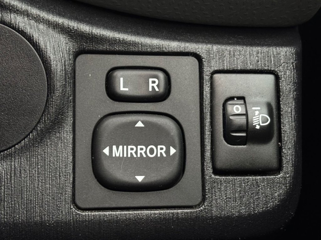 Used Toyota Yaris 2014 for sale - 76509399: Photo 45