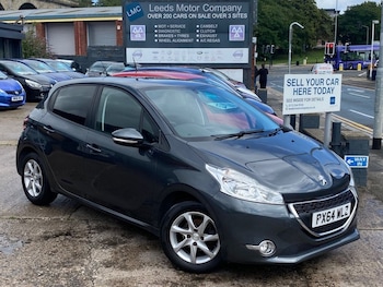 Used Peugeot 208 2014 for sale - 75487398: Photo