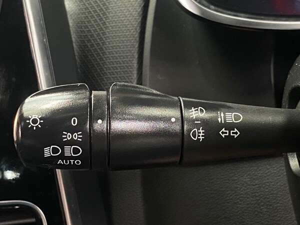 Used Renault Clio 2018 for sale - 75230278: Photo 39