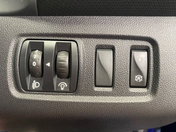 Used Renault Clio 2018 for sale - 75230278: Photo 43