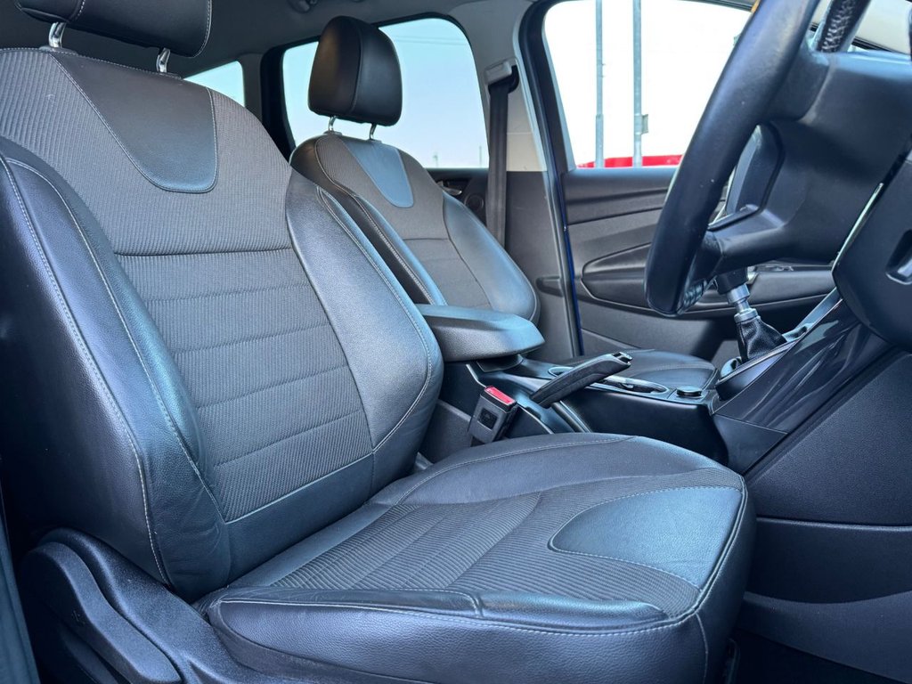 Used Ford Kuga 2015 for sale - 76867619: Photo 40