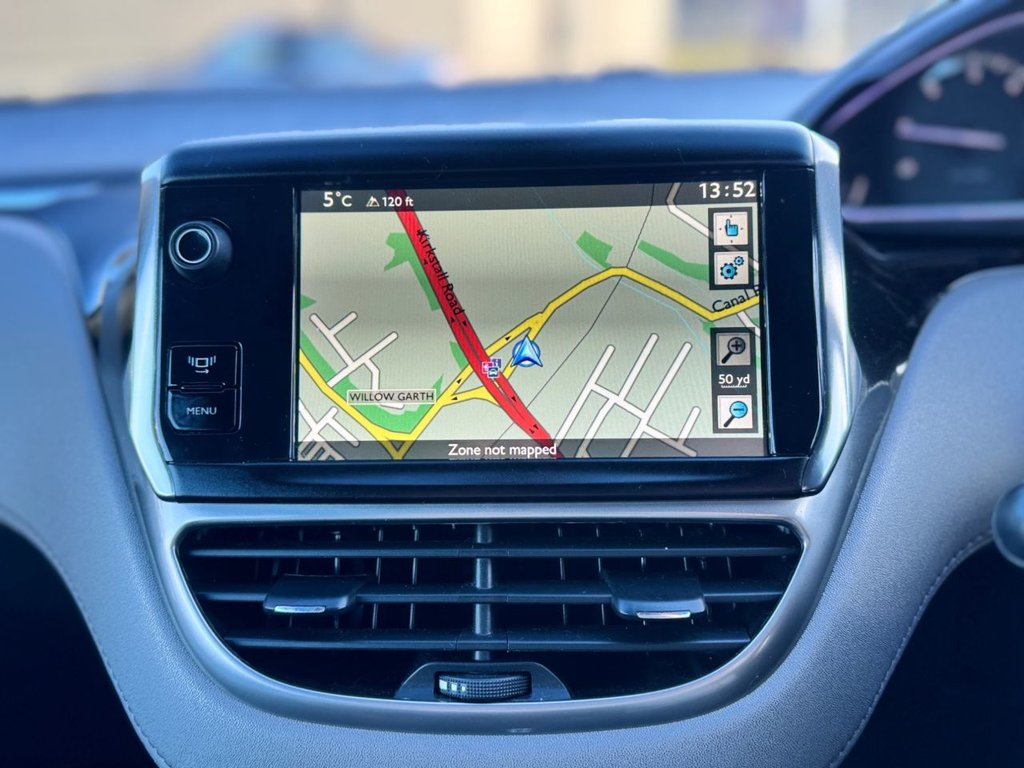 Used Peugeot 208 2013 for sale - 76698937: Photo 19