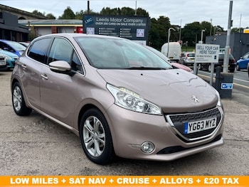 Used Peugeot 208 2013 for sale - 75527595: Photo