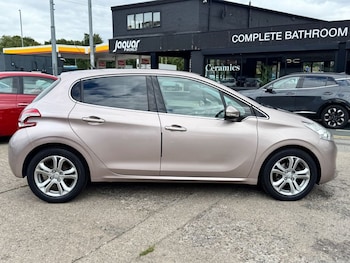Used Peugeot 208 2013 for sale - 75527595: Photo