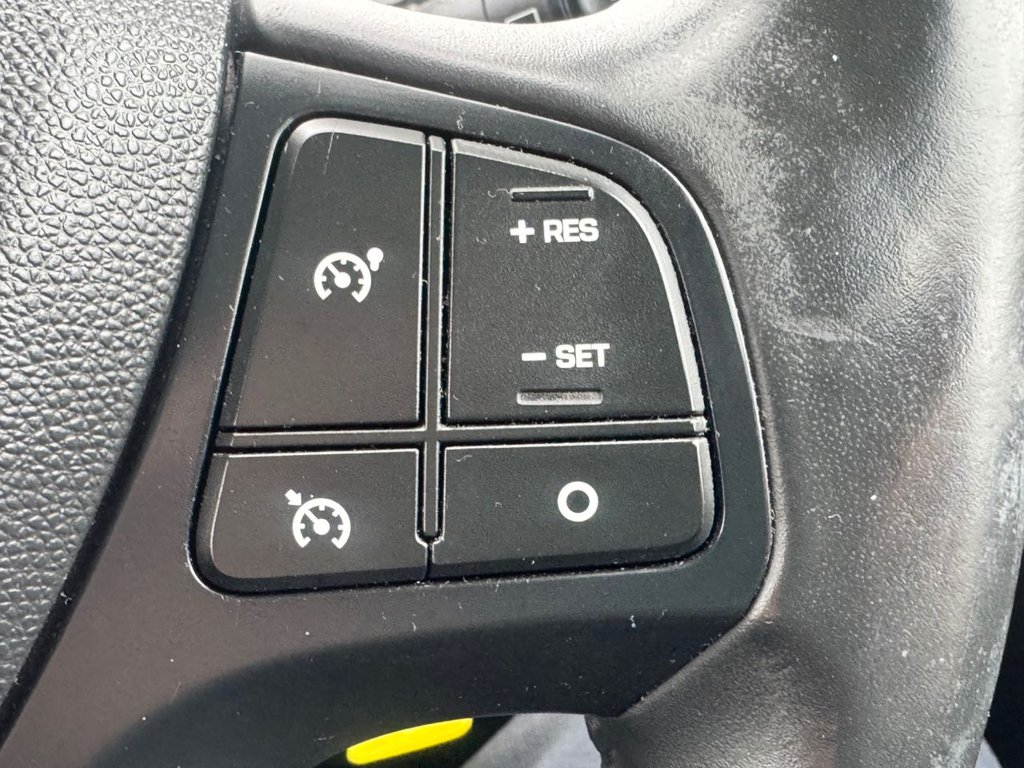 Used Hyundai i10 2019 for sale - 76132232: Photo 33