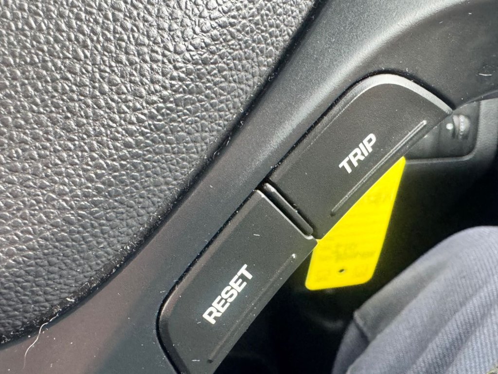 Used Hyundai i10 2019 for sale - 76132232: Photo 34