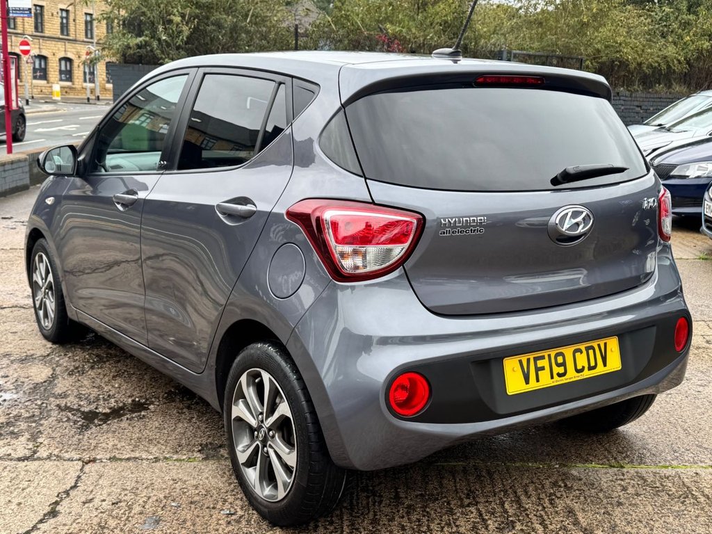 Used Hyundai i10 2019 for sale - 76132232: Photo 9