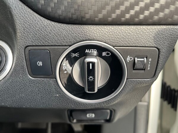 Used Mercedes-Benz A-Class 2015 for sale - 72663464: Photo 43