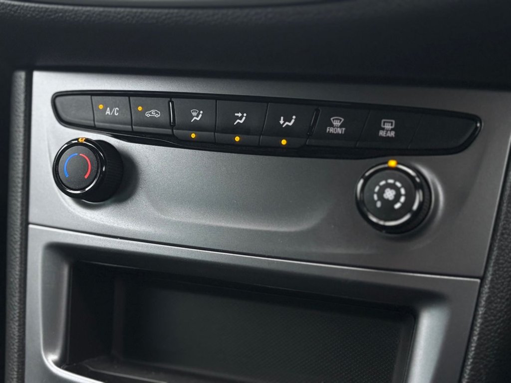 Used Vauxhall Astra 2019 for sale - 76820342: Photo 40