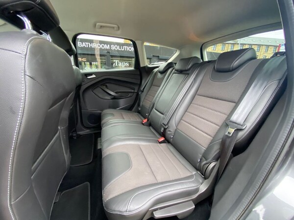 Used Ford Kuga 2015 for sale - 76279620: Photo 28