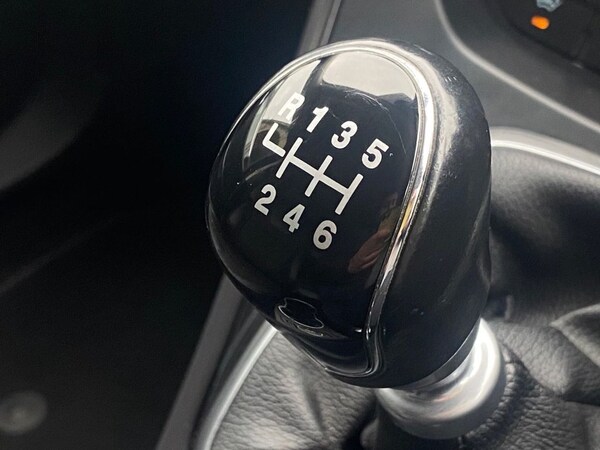 Used Ford Kuga 2015 for sale - 76279620: Photo 46