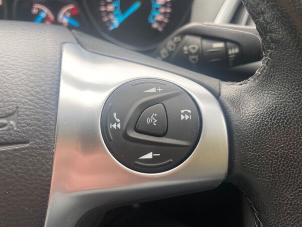 Used Ford Kuga 2015 for sale - 76279620: Photo 50