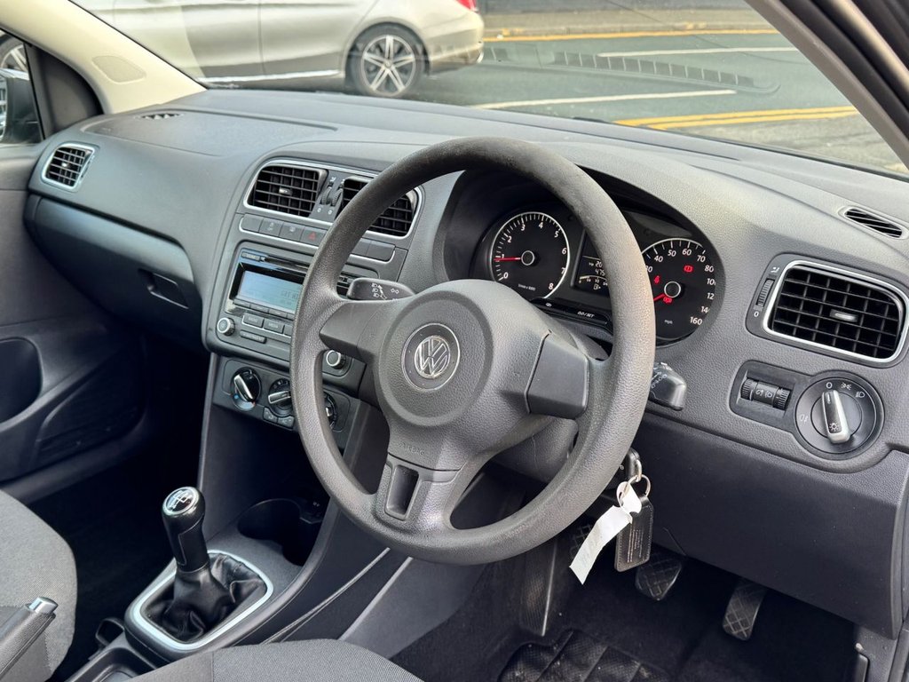 Used Volkswagen Polo 2011 for sale - 76848365: Photo 21
