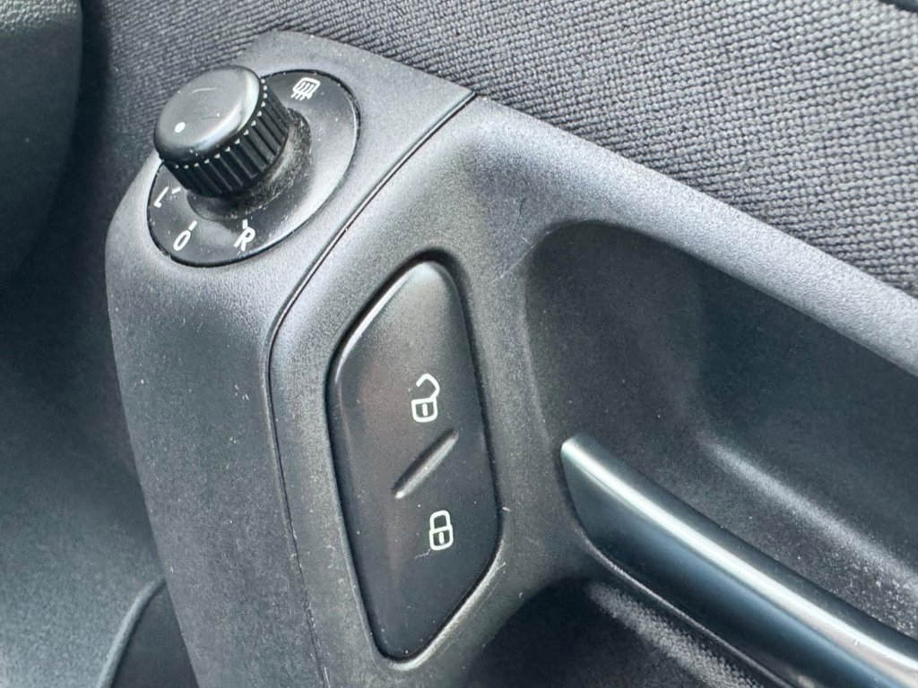 Used Volkswagen Polo 2011 for sale - 76848365: Photo 32