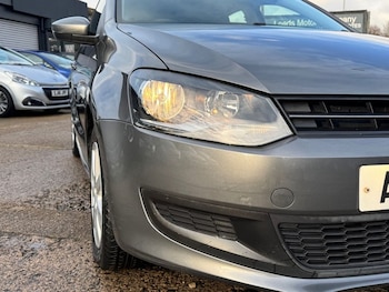 Used Volkswagen Polo 2011 for sale - 76848365: Photo