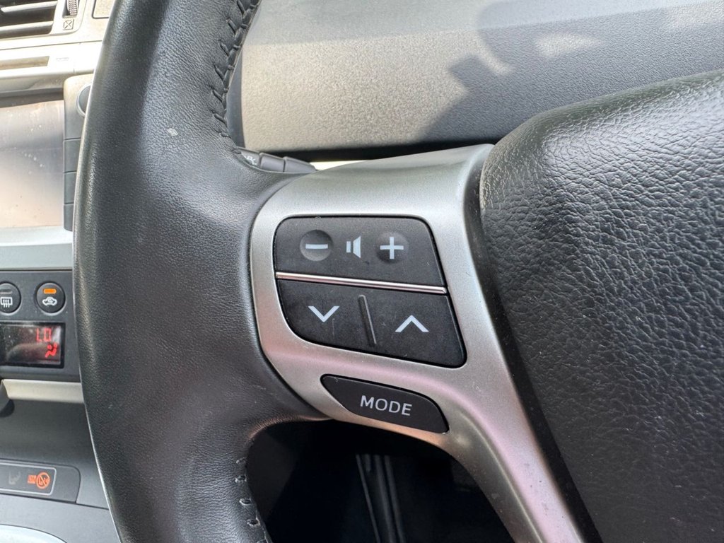 Used Toyota Verso 2013 for sale - 76685891: Photo 40