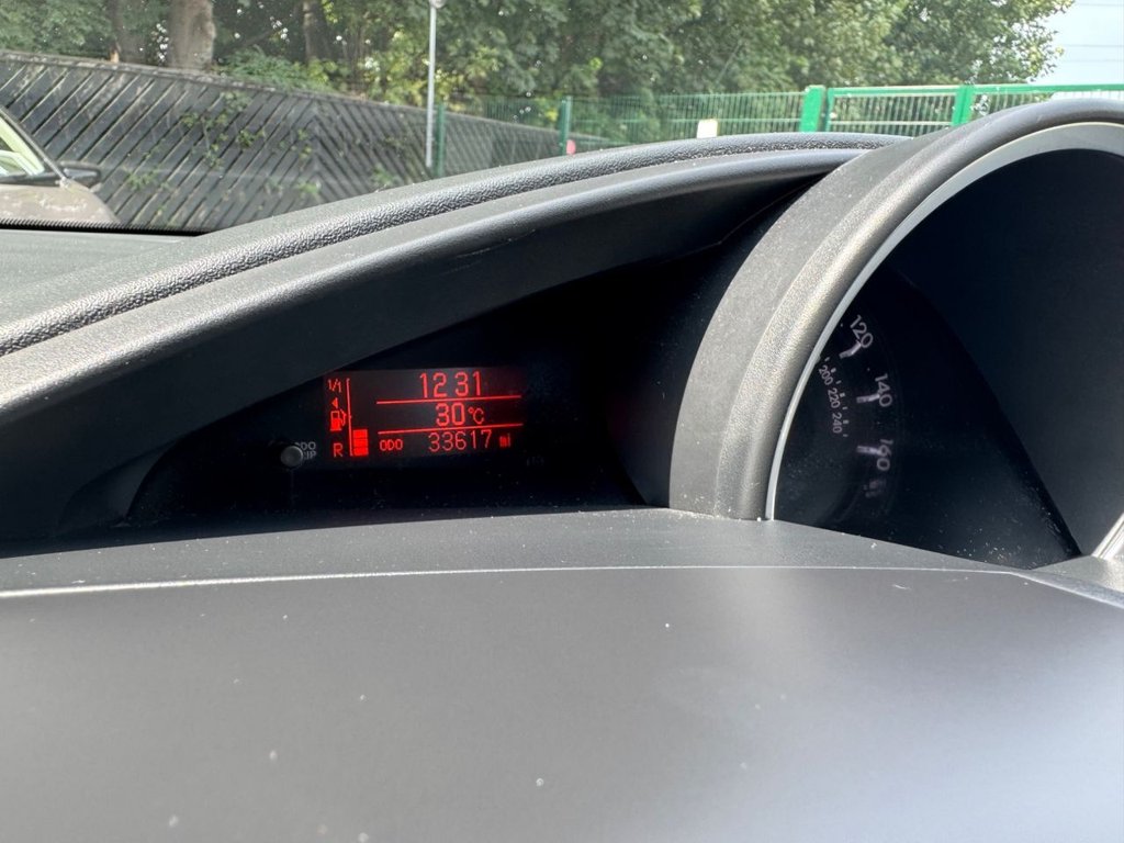 Used Toyota Verso 2013 for sale - 76685891: Photo 43