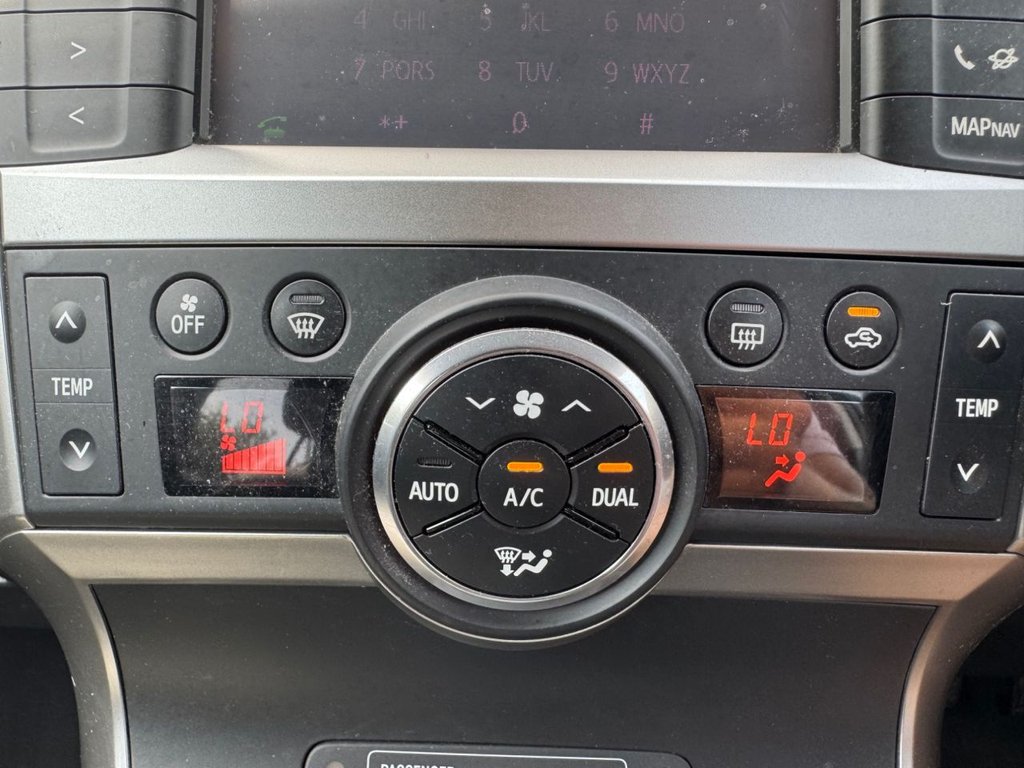 Used Toyota Verso 2013 for sale - 76685891: Photo 44