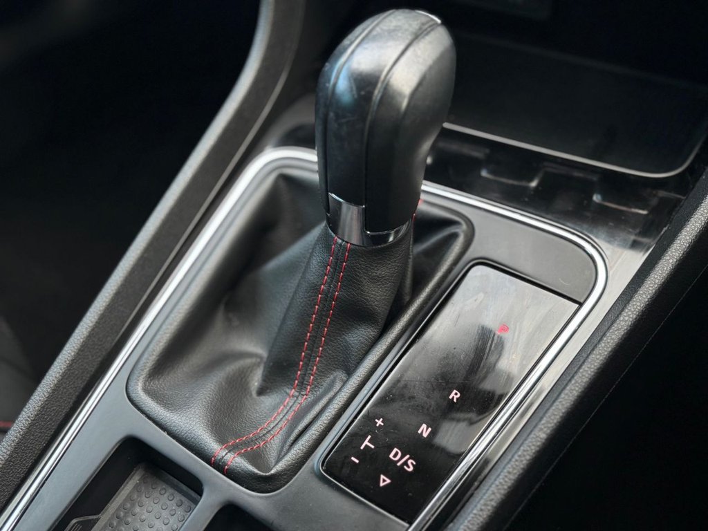 Used SEAT Leon 2018 for sale - 76642387: Photo 40