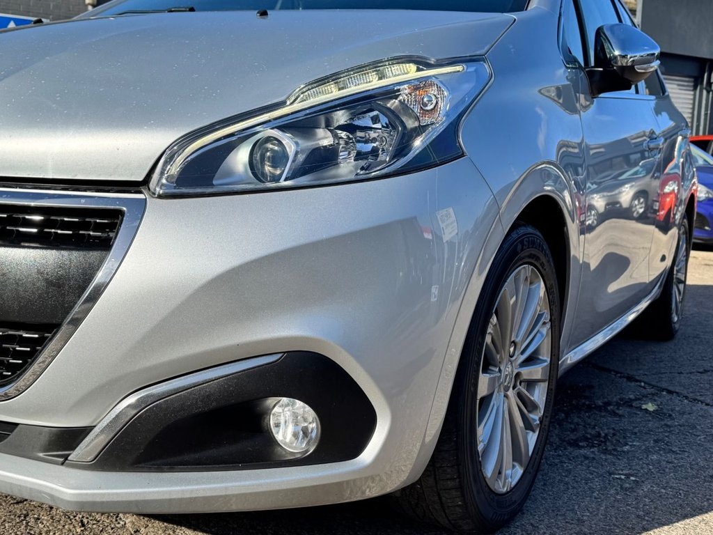 Used Peugeot 208 2016 for sale - 76395982: Photo 12