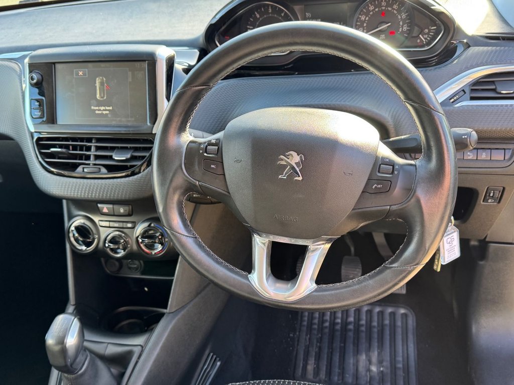 Used Peugeot 208 2016 for sale - 76395982: Photo 20