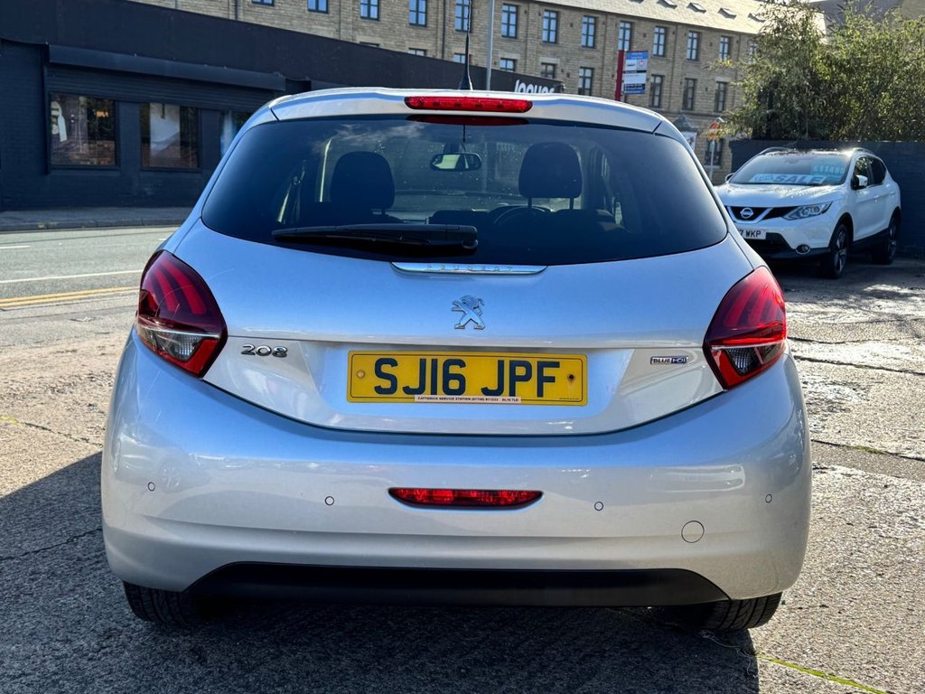 Used Peugeot 208 2016 for sale - 76395982: Photo 8