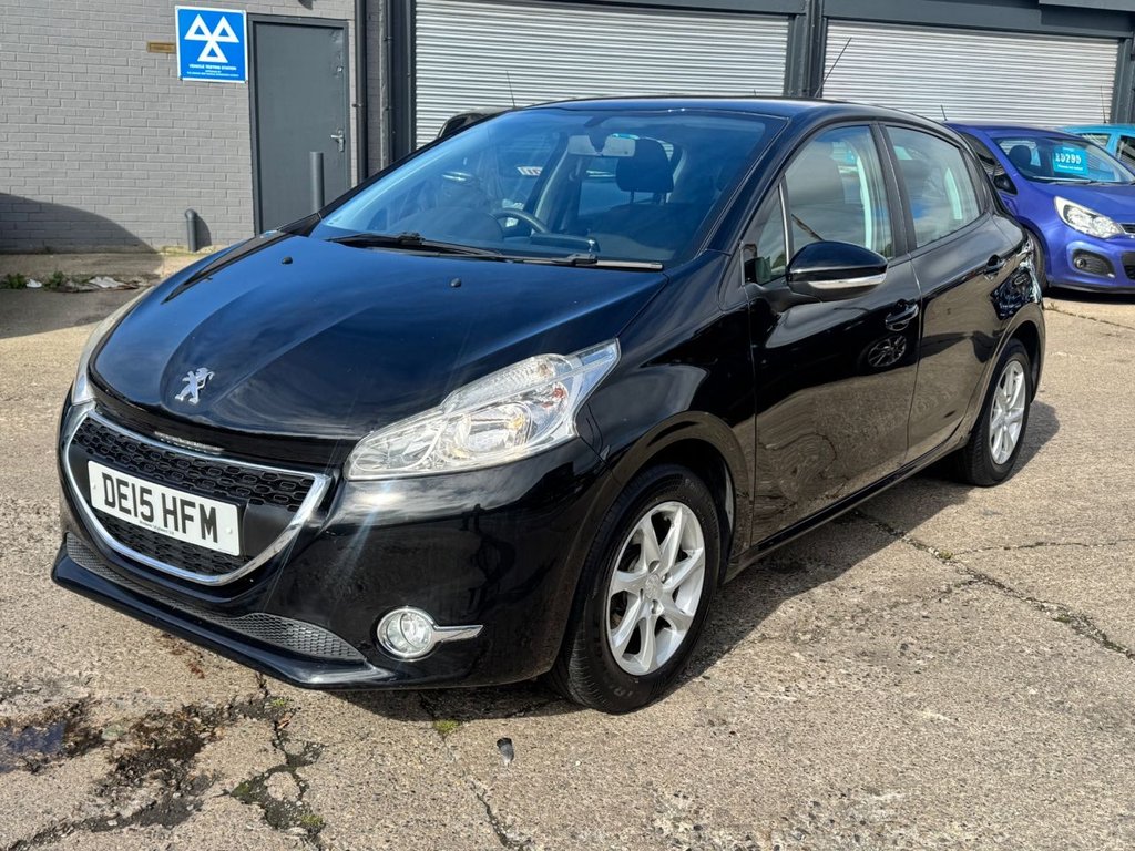Used Peugeot 208 2015 for sale - 76376110: Photo 11
