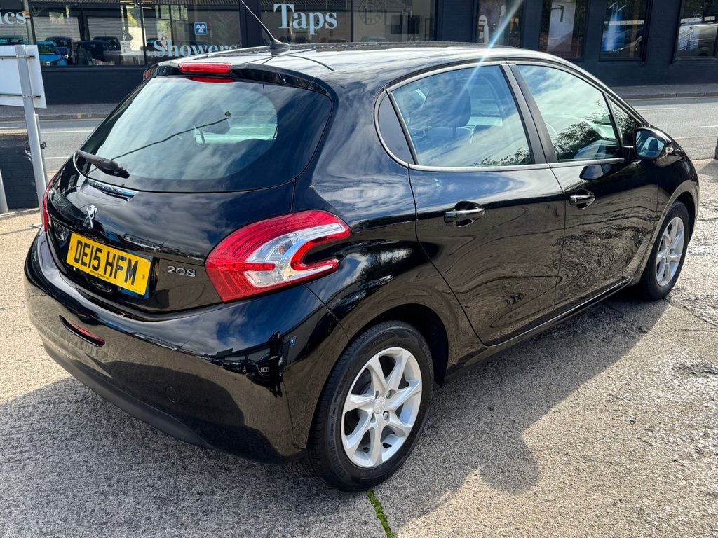 Used Peugeot 208 2015 for sale - 76376110: Photo 5